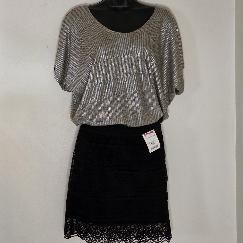 Black Lace Skirt & Metallic Pleated Top Bundle | Size Small | NWT